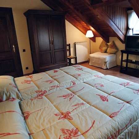 אספוט Apartamentos Les Picardes מראה חיצוני תמונה
