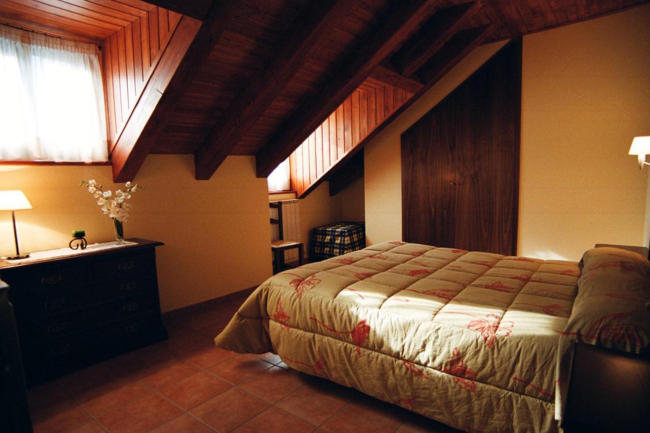 אספוט Apartamentos Les Picardes חדר תמונה
