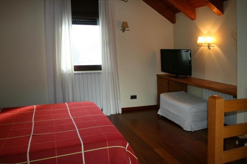 אספוט Apartamentos Les Picardes חדר תמונה