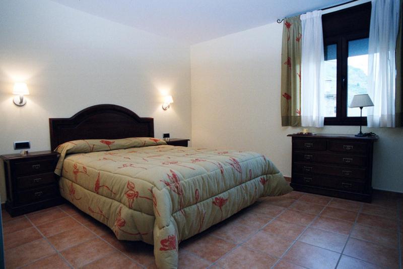 אספוט Apartamentos Les Picardes חדר תמונה