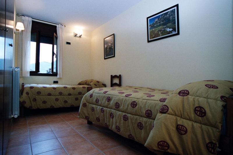 אספוט Apartamentos Les Picardes חדר תמונה