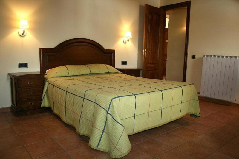 אספוט Apartamentos Les Picardes חדר תמונה