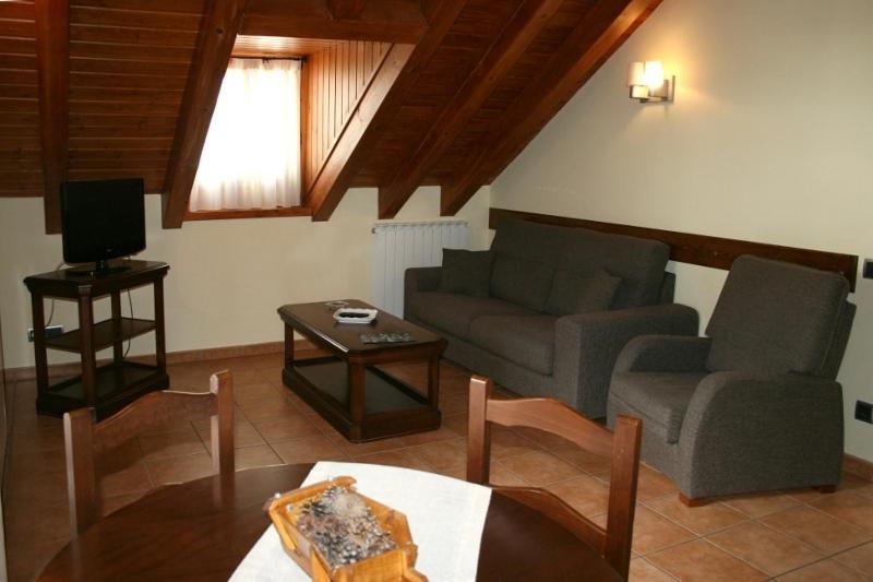 אספוט Apartamentos Les Picardes מראה חיצוני תמונה