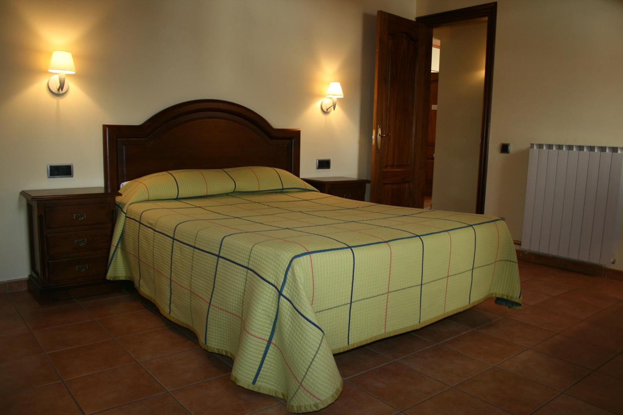 אספוט Apartamentos Les Picardes חדר תמונה